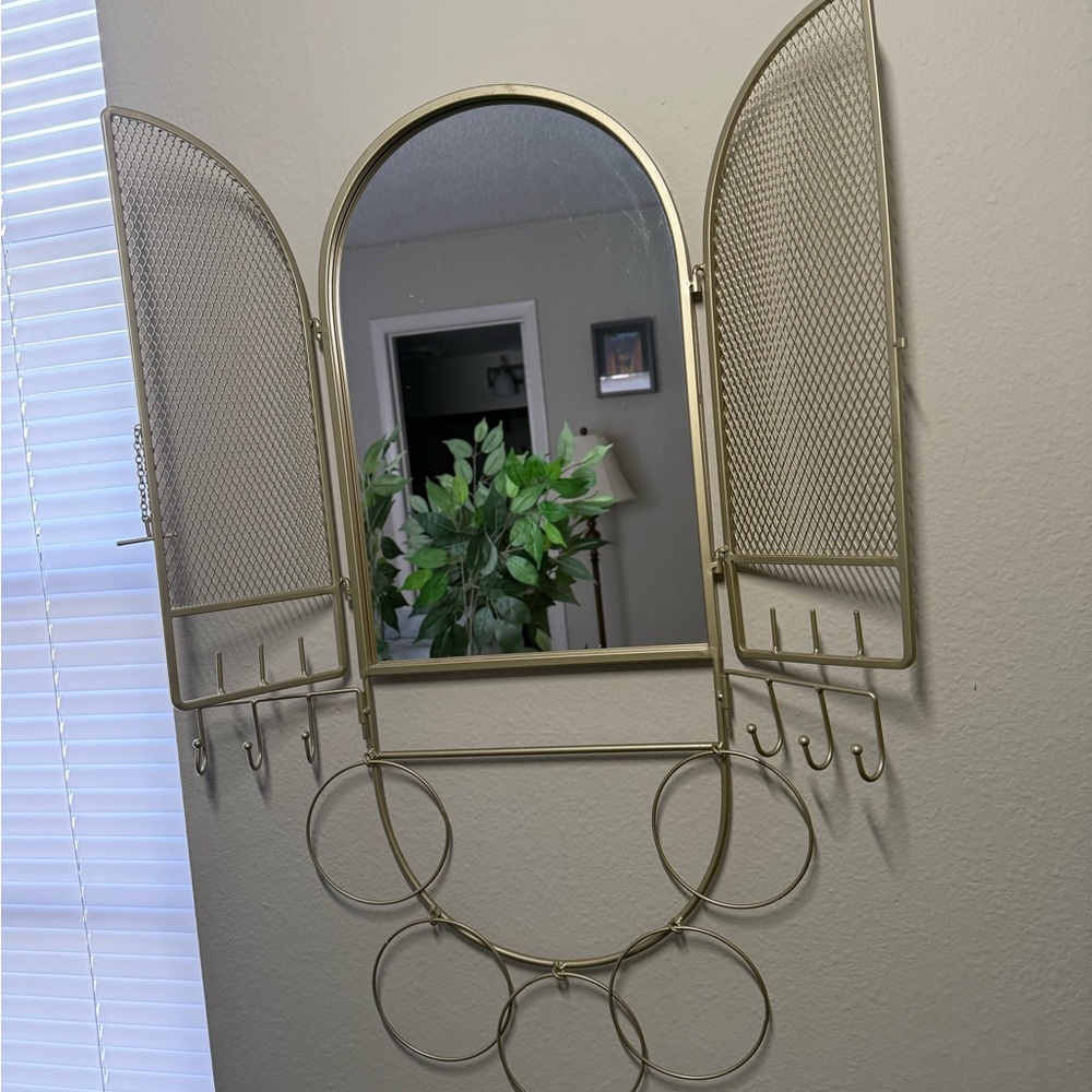 Elegant Mirror & Jewelry Organizer in Champagne